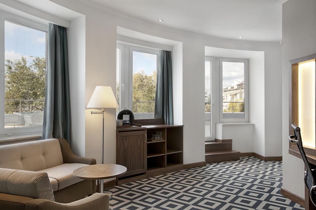 Khortitsa Palace Hotel Zaporizhia Buitenkant foto